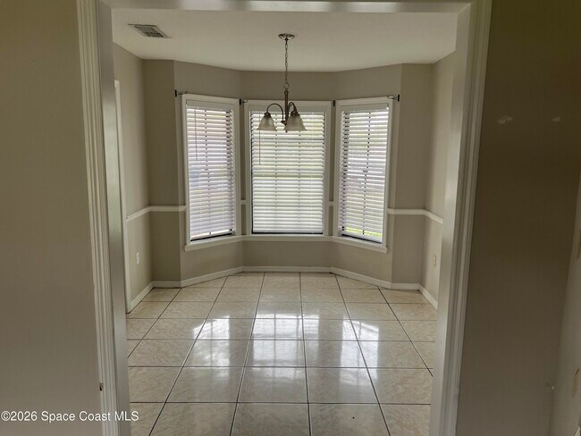 Foto del edificio - 2157 Clover St NE