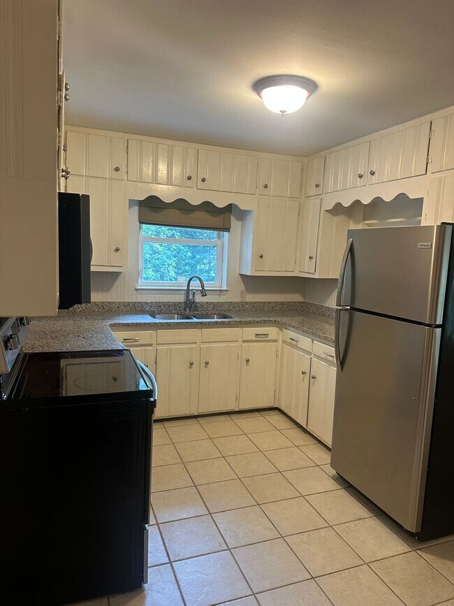 Foto del edificio - Single Family Ranch in Downtown Gainesville