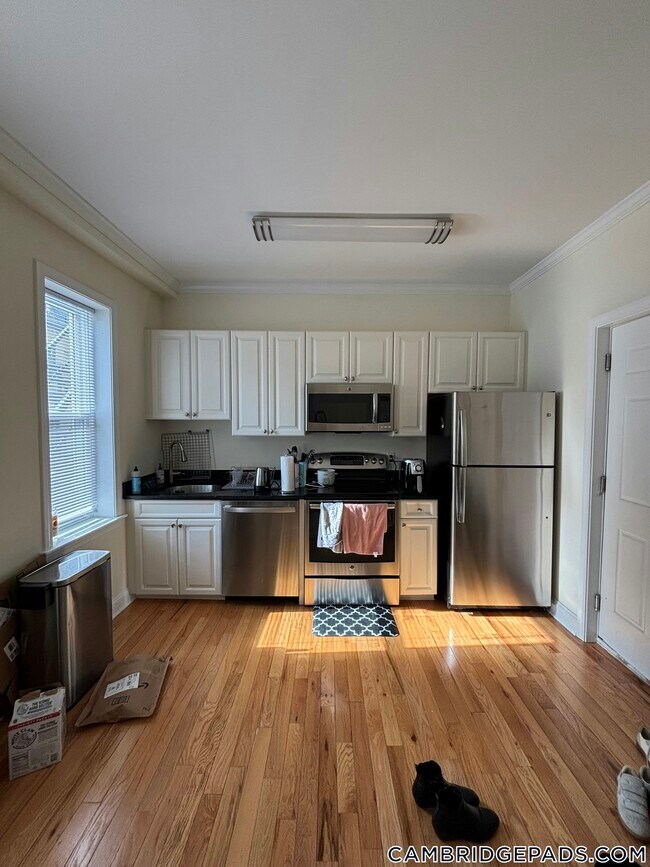 Building Photo - 3 Chauncy St