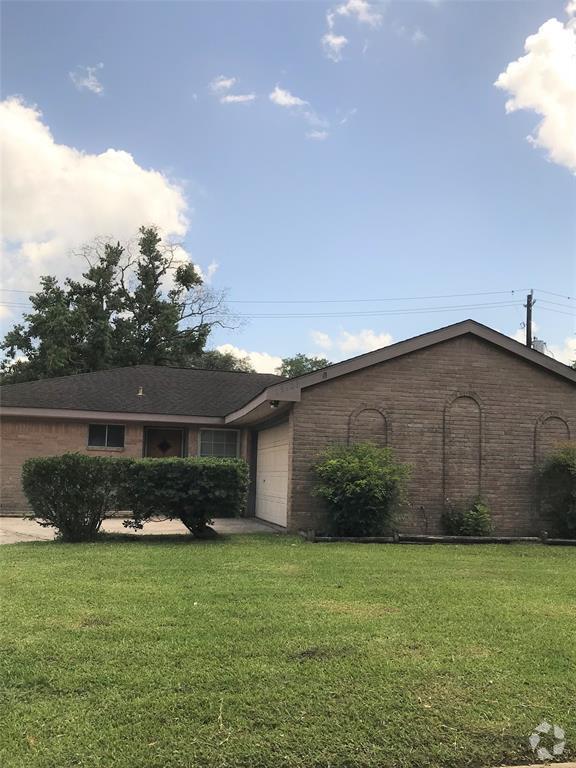 Building Photo - 15323 E Fondren Cir