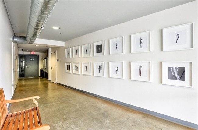 Building Photo - 1601 E Cesar Chavez St