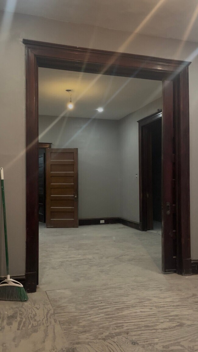 Foto del edificio - 2926 Dodier St