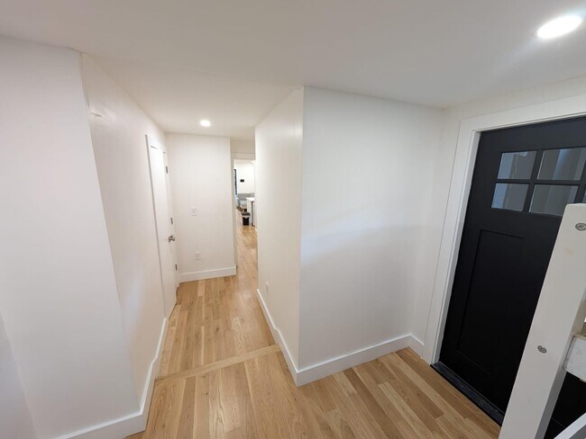 Entrada al dormitorio 1 - 661 Decatur St
