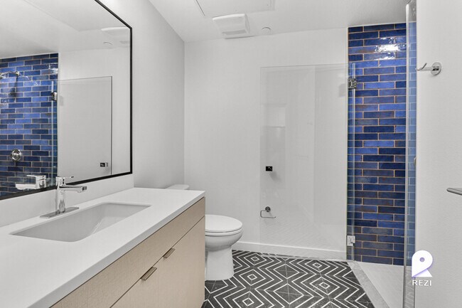 Building Photo - 1530 Cassil Pl