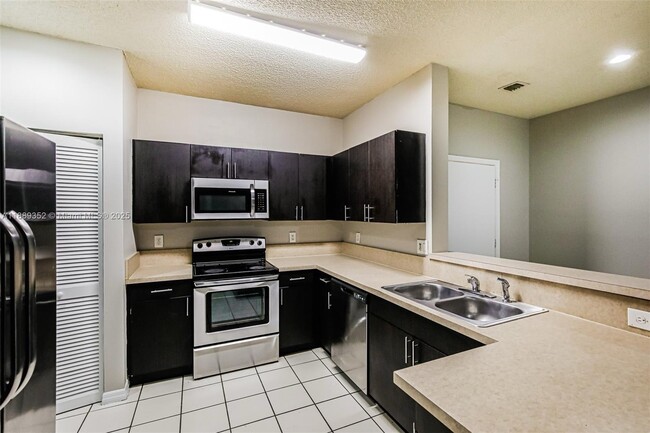 Photo - 10301 SW 18 St MIRAMAR, FL 33025 House