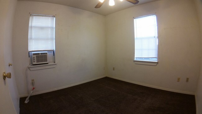 Building Photo - 1513 Rancho Dr