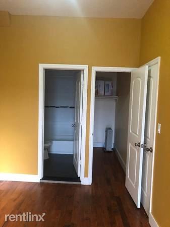 Building Photo - 4 br, 1 bath House - 3210 Olinville Ave