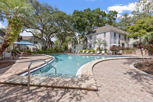 Building Photo - The Flats at Seminole Heights