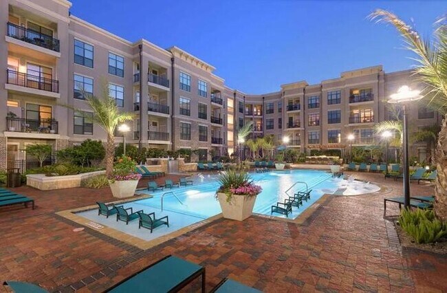 Foto del edificio - 13710 Park Row Blvd