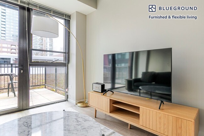 Foto del edificio - 211 W Scott St