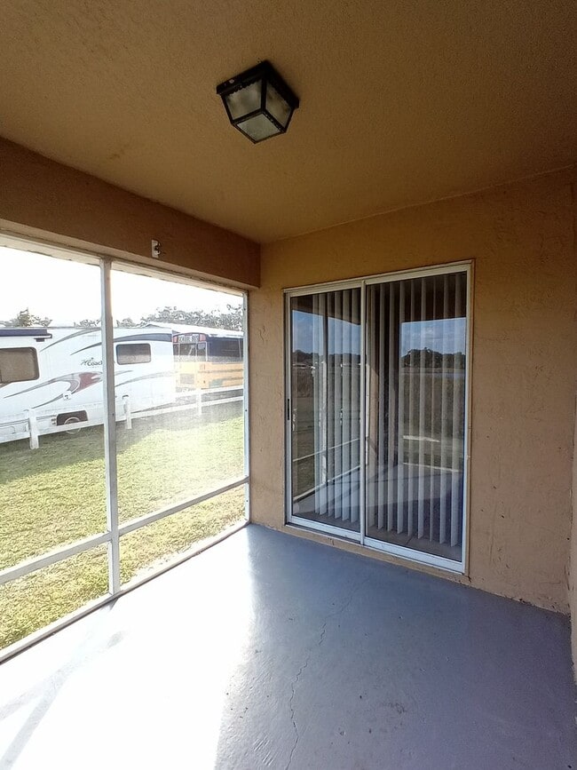 Foto del edificio - 104 Berger Ct