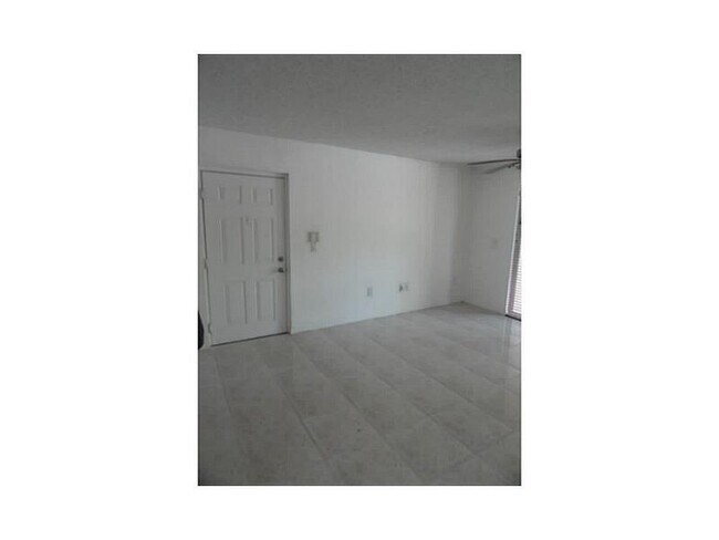 Foto del edificio - 12166 St.Andrews Pl