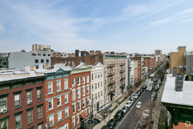 Aerial Photo - 706 Willow Ave