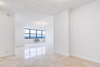 Building Photo - 7004 JFK Blvd E