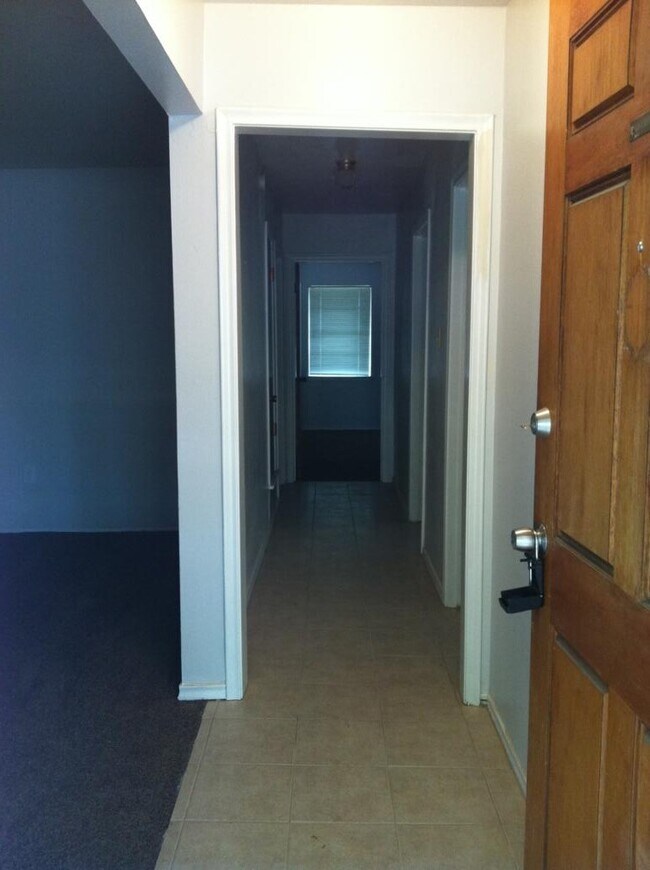 Foto del edificio - 3 Bedroom House in Carrollton, TX