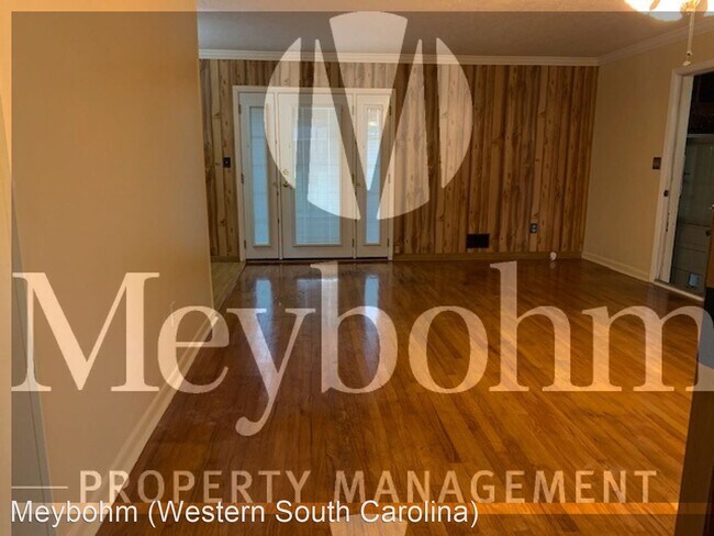 Foto del edificio - 3 br, 2 bath House - 610 Boardman Road