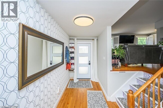 Photo du bâtiment - 551 Chamberlain Rd