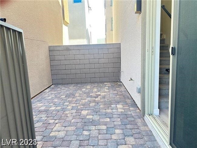 Building Photo - 11611 Earth Stone Ave