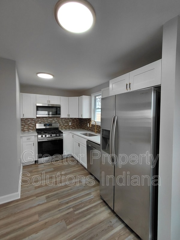 Foto del edificio - 3445 E 163rd St