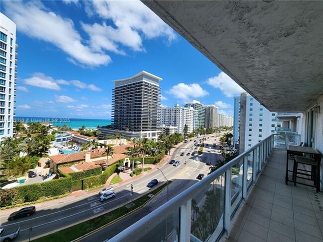 Building Photo - 5900 Collins Ave