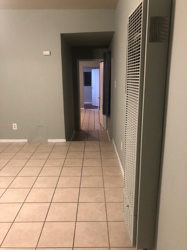 Foto del edificio - 12542 Waldorf Dr