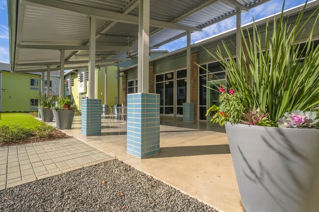Building Photo - Perry Street Apartments
