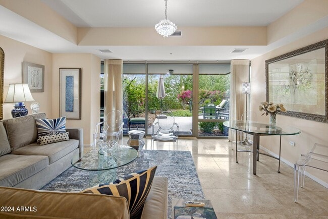 Building Photo - 7121 E Rancho Vista Dr