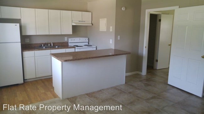 Building Photo - 11600 Mendel Dr