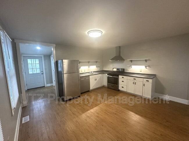 Building Photo - 29 John St