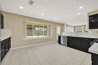 Building Photo - 3510 Honey Creek Dr