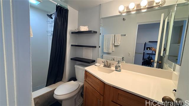 Building Photo - 1700 Ala Moana Blvd