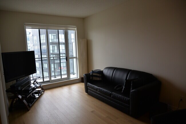 Building Photo - Square One - Beautiful One Bedroom Condo