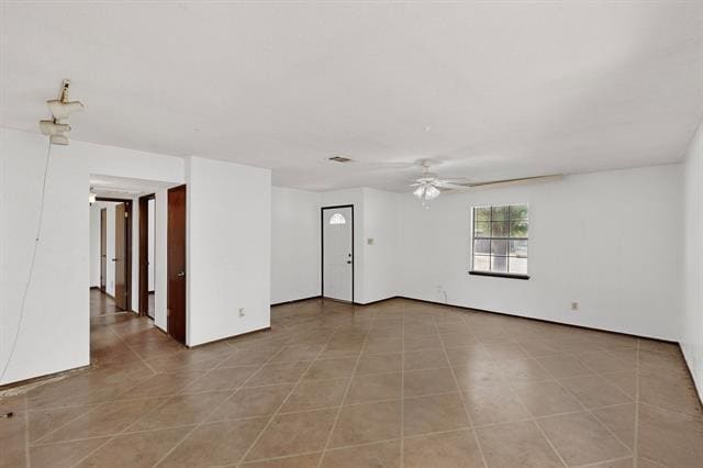 Building Photo - 7637 Val Verde Dr
