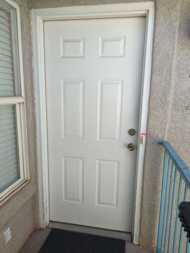 Foto del edificio - Conveniently Located 3 Bedroom 2 Bathroom Unit!