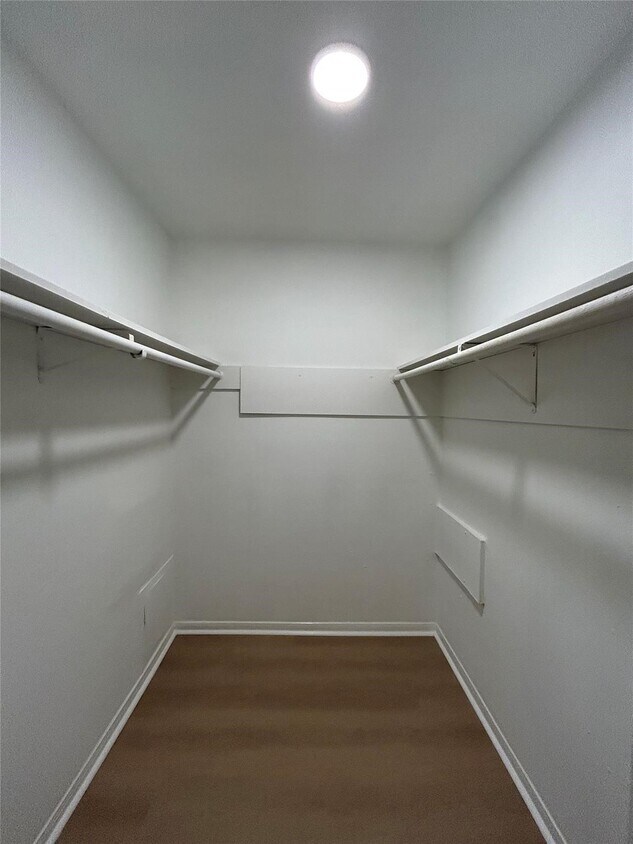 Foto del edificio - 12118 Dorrance Ln