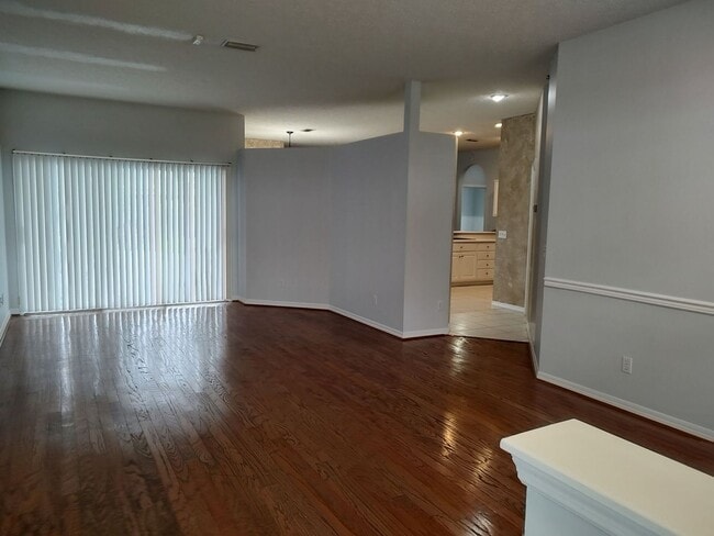 Foto del edificio - Beautiful Home w/Inground Pool in Peaceful Lynn Haven! *Pool Service Included!* *1/2 OFF 1st Mont...