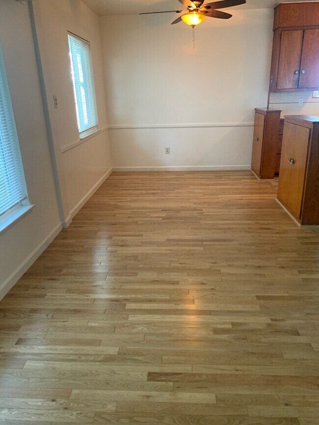 Dinette and Living Area - Blackburn Apt For Rent
