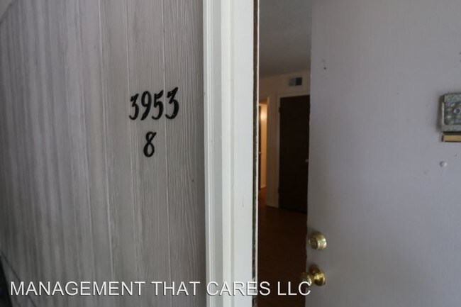 Foto del edificio - 3953-3953 Macon Rd