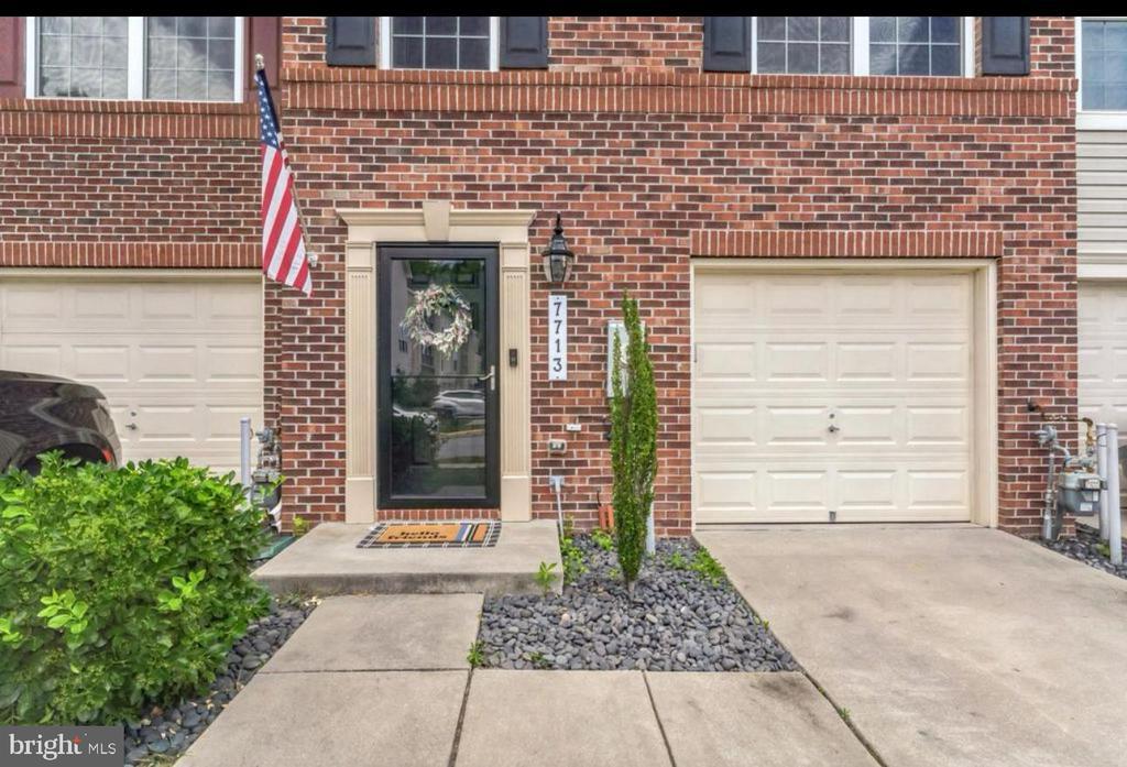 Primary Photo - 7713 Gaston Pl