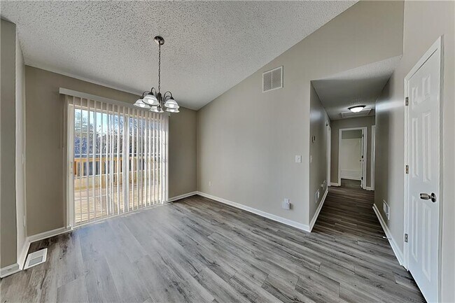 Foto del edificio - 209 Bainbridge Cir