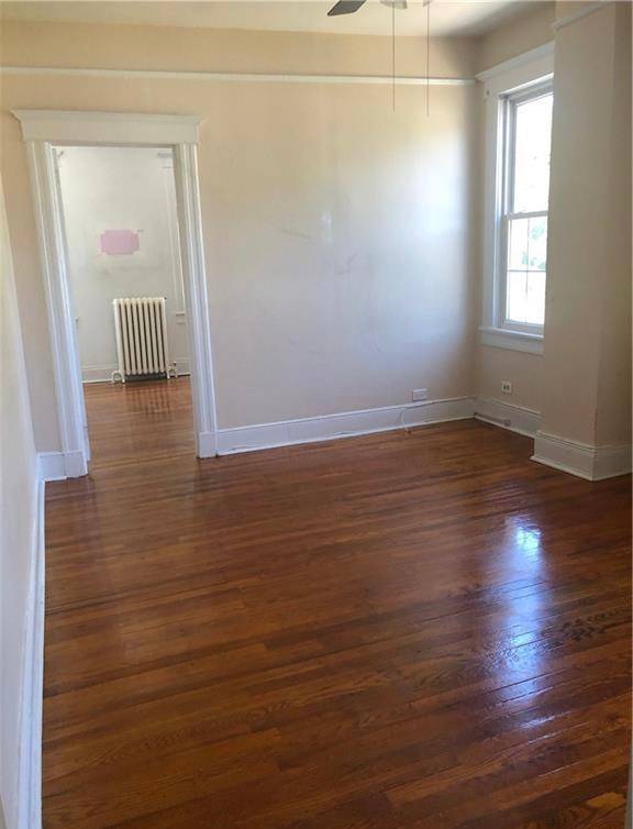 Foto del edificio - 208 Tompkins Ave