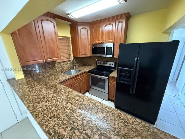 Foto del edificio - 4050 NW 135th St