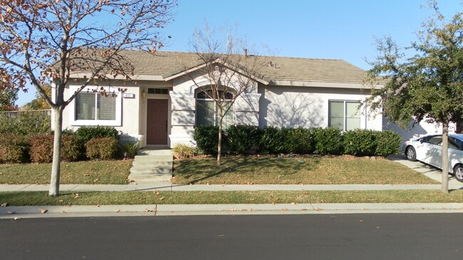 Building Photo - 612 Cascade Dr