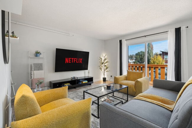 Building Photo - 4733 Bowness Rd NW