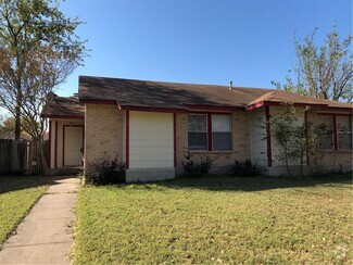 Building Photo - 16303 Edgemere Dr