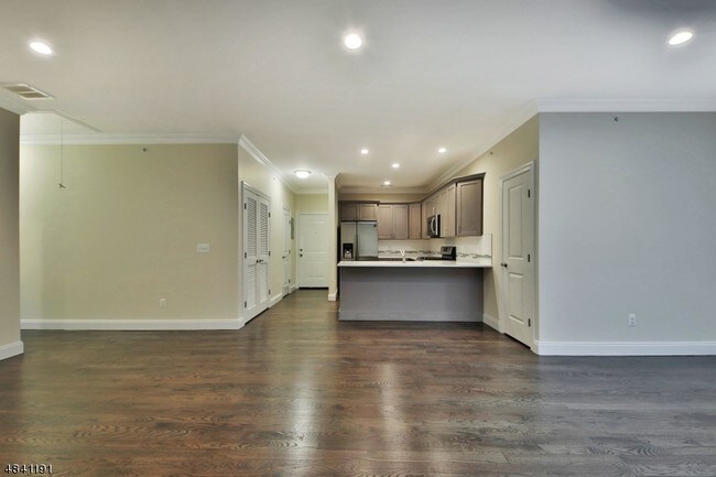 Building Photo - 115 Watchung Ave