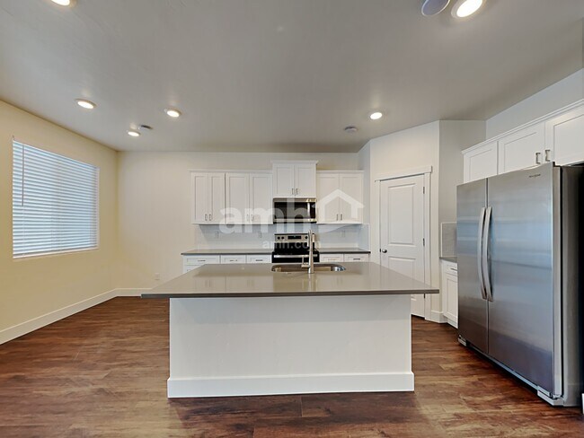 Foto del edificio - 11400 W Mesquite Street