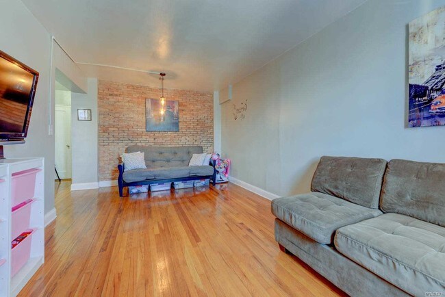 Foto del edificio - 120-12-120-85 85th Ave