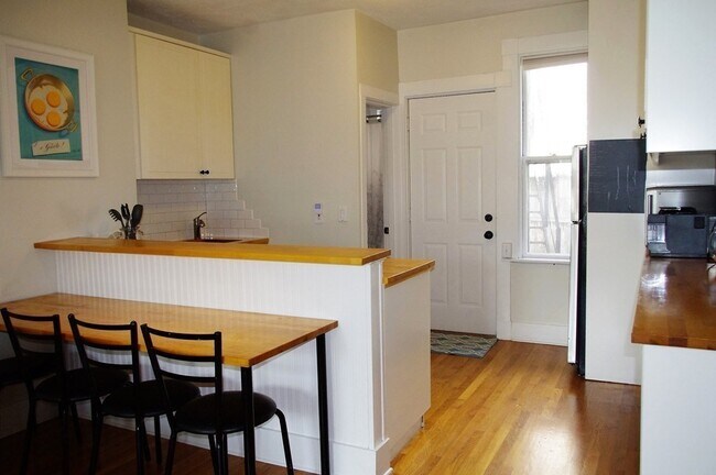 Foto del edificio - 246 Cypress St