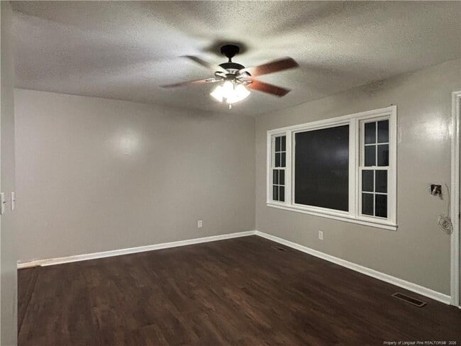 Foto del edificio - 107 Mars Dr